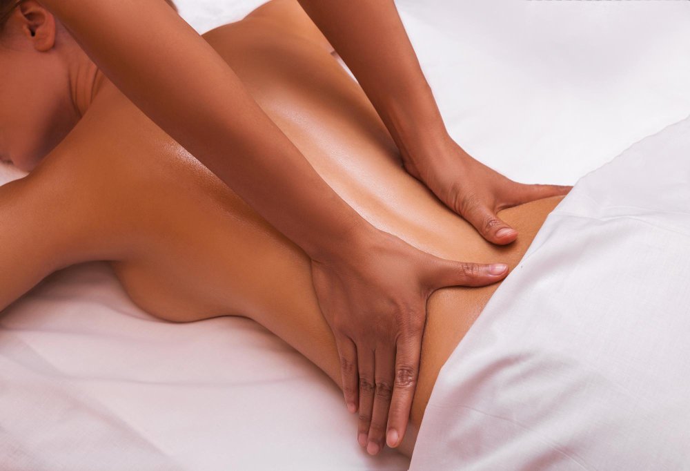 woman-getting-thai-massage-treatments-spa